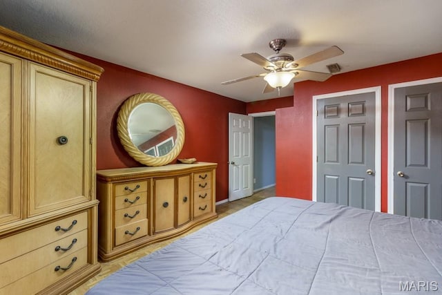 22250 Keepsake Rd, Lebanon, MO 65536 - bedroom featuring ceiling fan and baseboards
