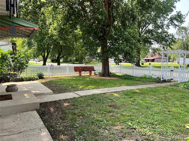 503 Cumberland St, Coffeen, IL 62017 - view of yard featuring a pergola