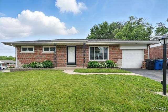 9800 Lakeford Ln, Affton, MO 63123 - photo 1