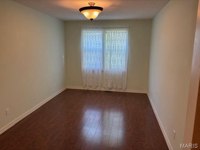212 S St, Charleston, MO 63834 - photo 23