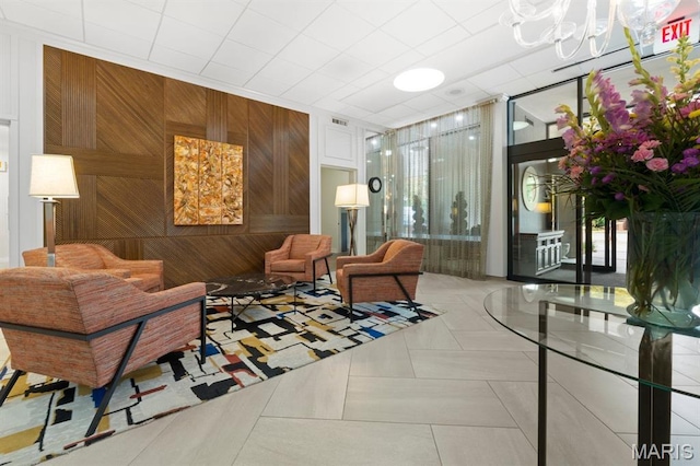 4466 W Pine Blvd Unit 6A, Saint Louis, MO 63108 - lobby featuring expansive windows and wooden walls