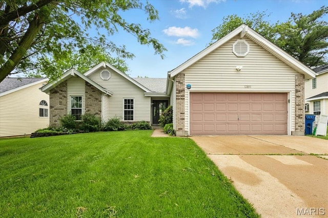 12805 Polo Parc Dr, Maryland Heights, MO 63146 - photo 1