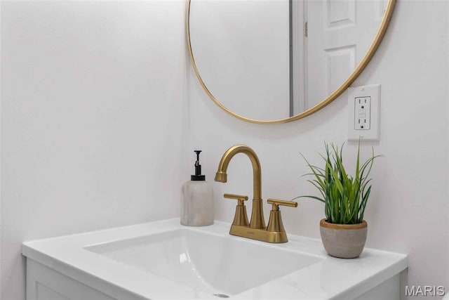 216 Clearpoint Ln, Saint Louis, MO 63123 - bathroom view of vanity