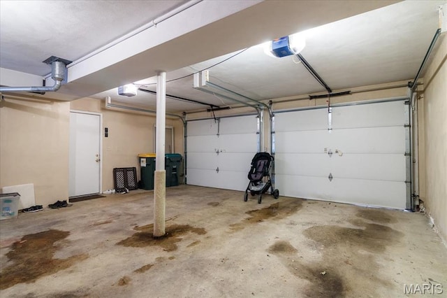 1170 Bond St, Carlyle, IL 62231 - garage with a garage door opener