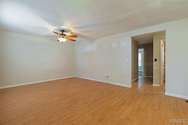 8217 Buchanan Ave, Saint Louis, MO 63114 - unfurnished room with a ceiling fan and light wood-style floors