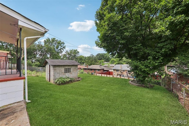1525 79th St, Saint Louis, MO 63130 - view of yard featuring an outbuilding