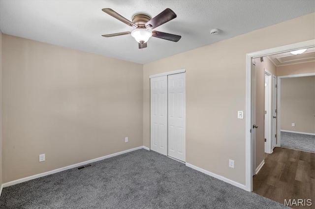 206 6th St, Park Hills, MO 63601 - unfurnished bedroom with carpet floors, baseboards, a closet, and a ceiling fan