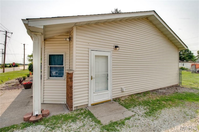 906 E Fairgrounds Ave, Jerseyville, IL 62052 - view of outbuilding