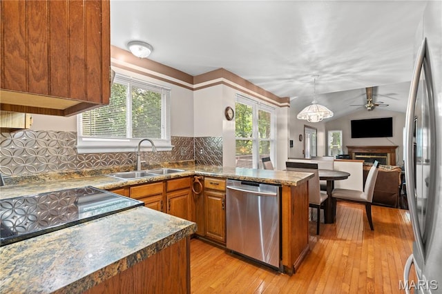 4 Edgecrest Ct, O'Fallon Township, MO 63376