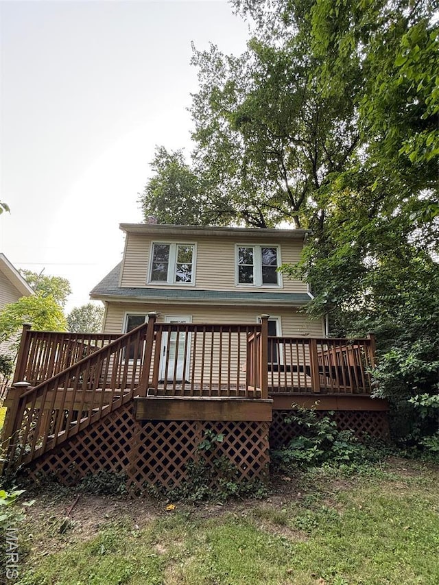 2213 Johnson St, Alton, IL 62002 - back of property featuring a deck