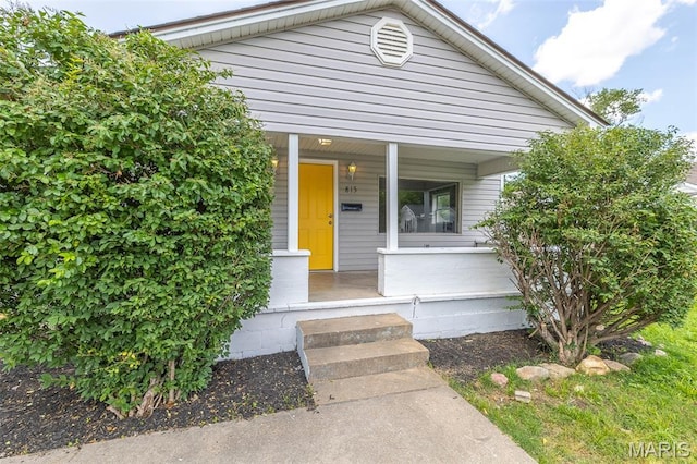 815 W Victor St, Poplar Bluff, MO 63901 - photo 1