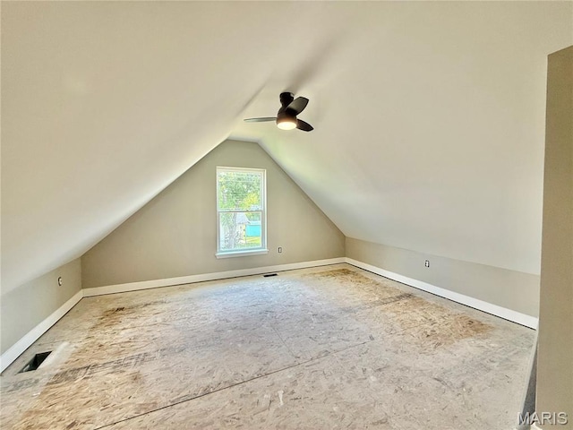 500 W Pacific St, Pacific, MO 63069 - bonus room featuring vaulted ceiling and a ceiling fan