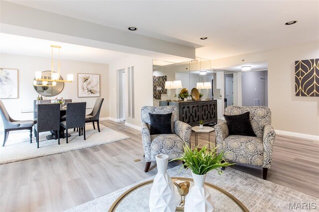 567 Sarah Ln Unit 101, Creve Coeur, MO 63141