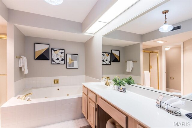 567 Sarah Ln Unit 101, Creve Coeur, MO 63141