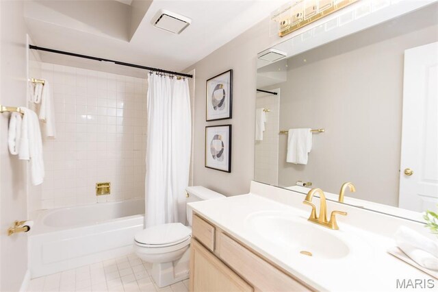567 Sarah Ln Unit 101, Creve Coeur, MO 63141