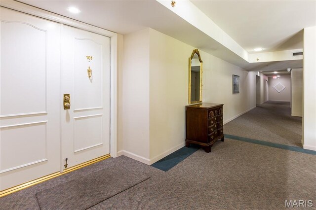 567 Sarah Ln Unit 101, Creve Coeur, MO 63141