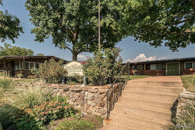110 Coral Ter Unit 13, Ballwin, MO 63011 - view of front of property