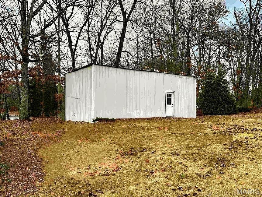 2562 State Route 161, Centralia, IL 62801
