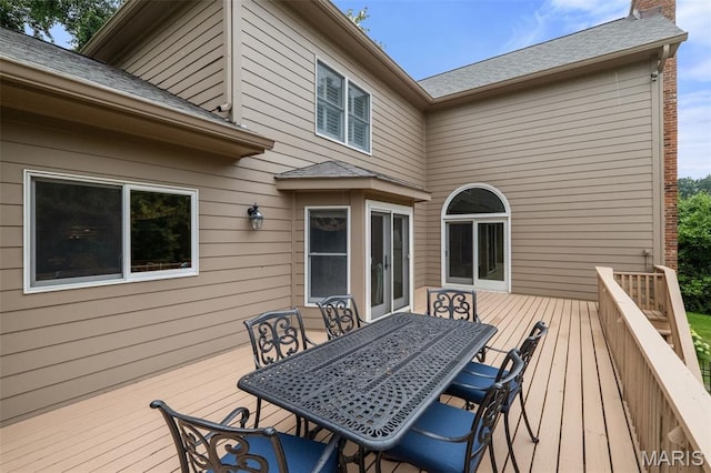 9 Arlington Oaks Ct, Town And Country, MO 63017 - wooden deck with outdoor dining area