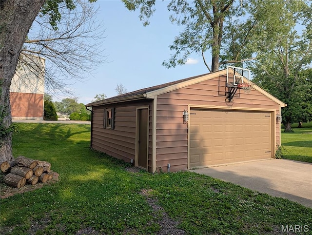 604 N Hena St, Greenville, IL 62246 - view of detached garage