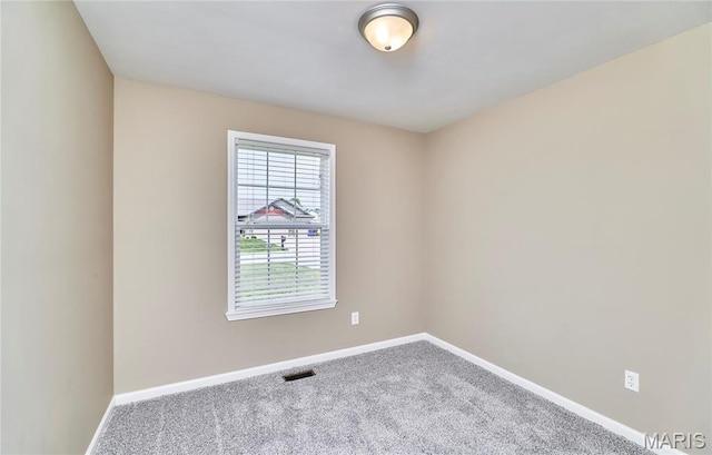 628 Meadowgreen Dr, Troy, MO 63379 - unfurnished room with carpet