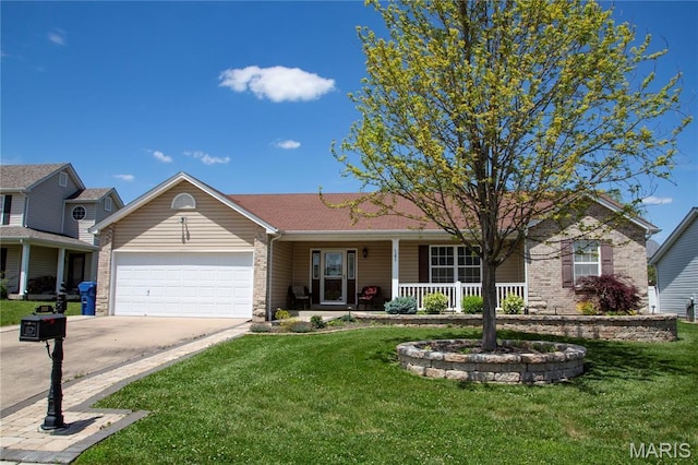 300 Glen Forest Dr, Troy, MO 63379 - photo 1