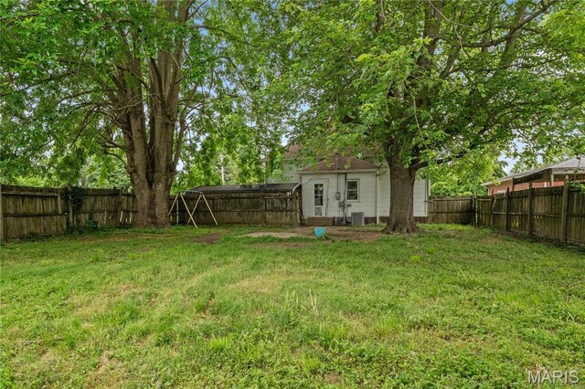 330 Elliott Ave, Chaffee, MO 63740 - view of yard with central air condition unit