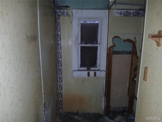 653 N 37th St E, St Louis, IL 62205 - view of miscellaneous room