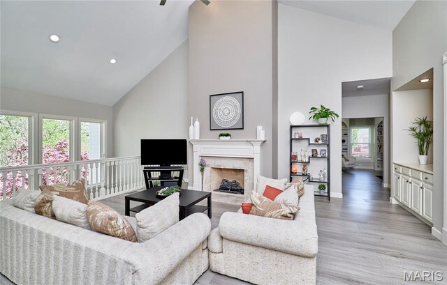 733 Hillenkamp Dr, Weldon Spring, MO 63304