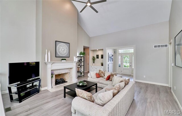 733 Hillenkamp Dr, Weldon Spring, MO 63304