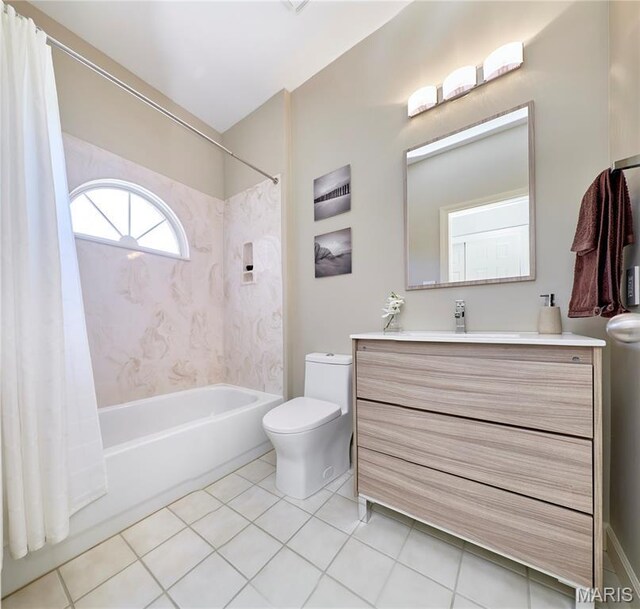733 Hillenkamp Dr, Weldon Spring, MO 63304