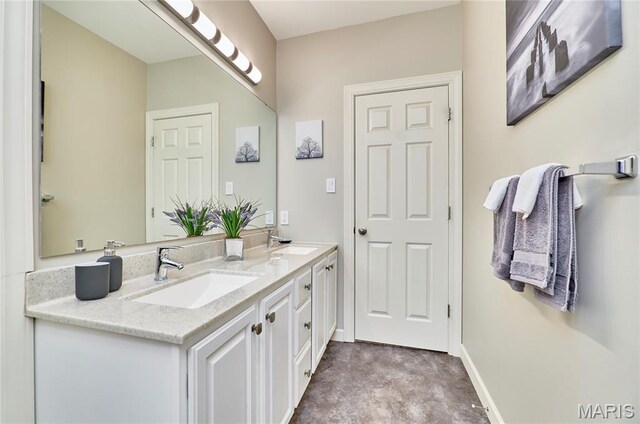 733 Hillenkamp Dr, Weldon Spring, MO 63304