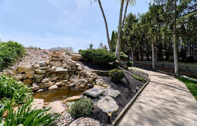 733 Hillenkamp Dr, Weldon Spring, MO 63304