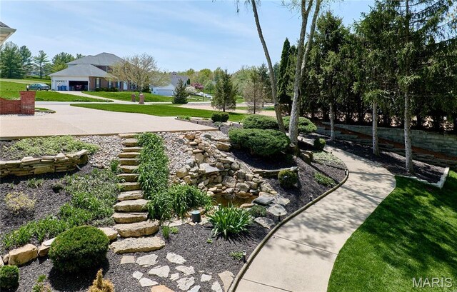 733 Hillenkamp Dr, Weldon Spring, MO 63304