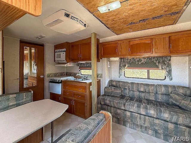 8856 Rebel Dr, French Village, MO 63036