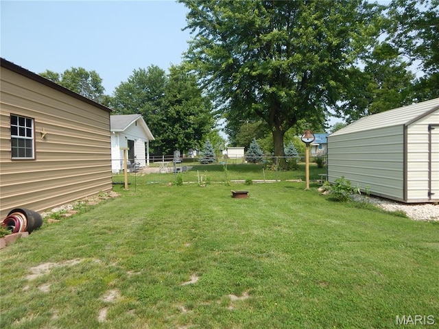 1620 W Centennial Ave, Bowling Green, MO 63334 - view of yard