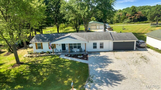 84 Pinewood Dr, Winfield, MO 63389
