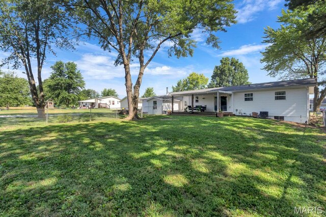 84 Pinewood Dr, Winfield, MO 63389