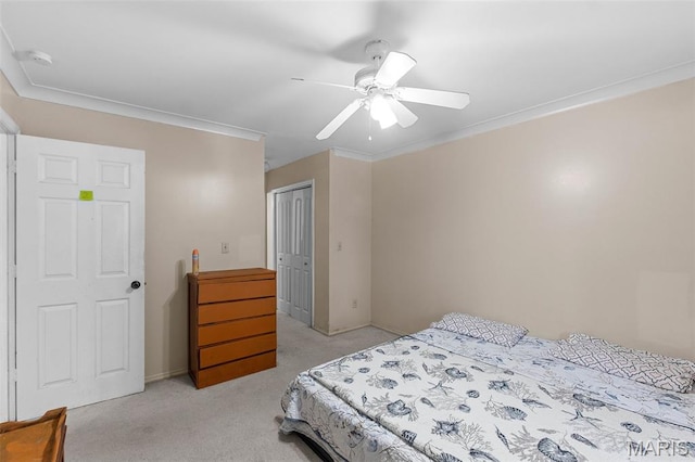 2339 Kratky Rd Unit A, Saint Louis, MO 63114 - bedroom featuring light colored carpet, a closet, crown molding, and ceiling fan