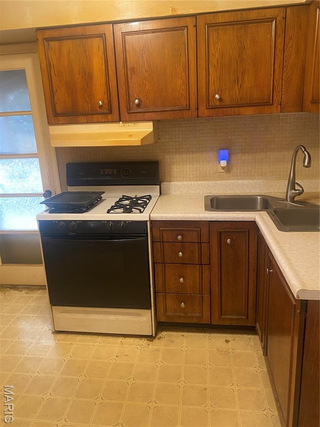 2065 Carefree Ln Unit G, Florissant, MO 63033