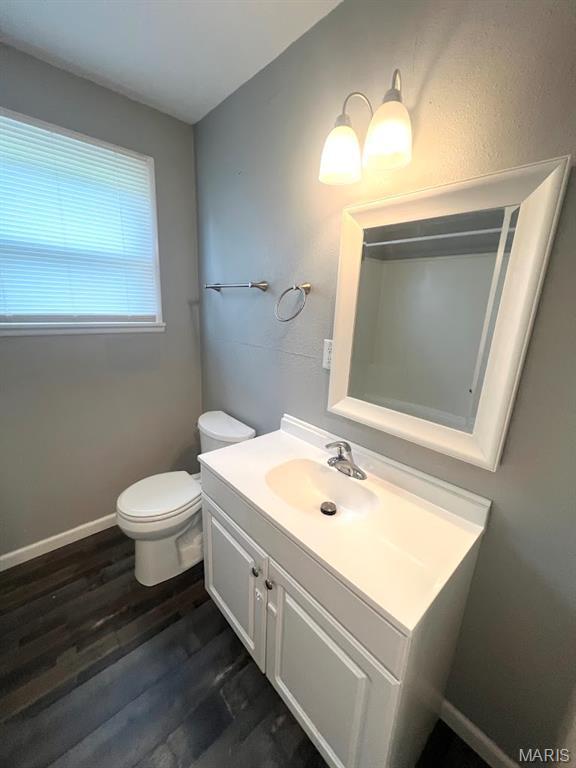 830 Northmoor Dr, Florissant, MO 63033 - photo 12