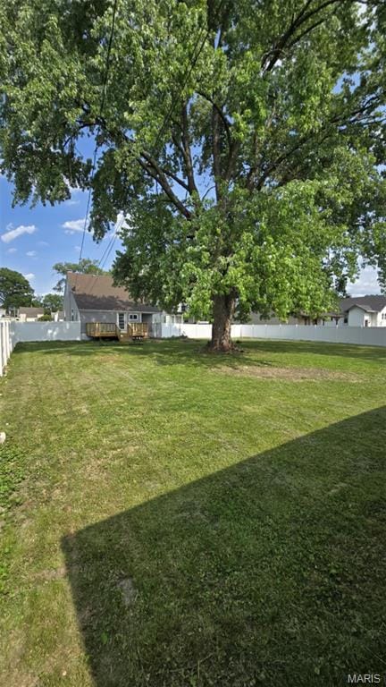 923 S High St, Belleville, IL 62220 - view of fenced backyard