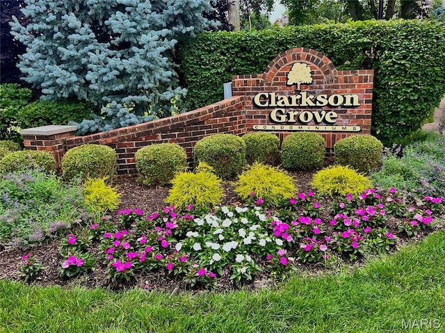 16266 Lea Oak Ct, Chesterfield, MO 63017 - view of community / neighborhood sign