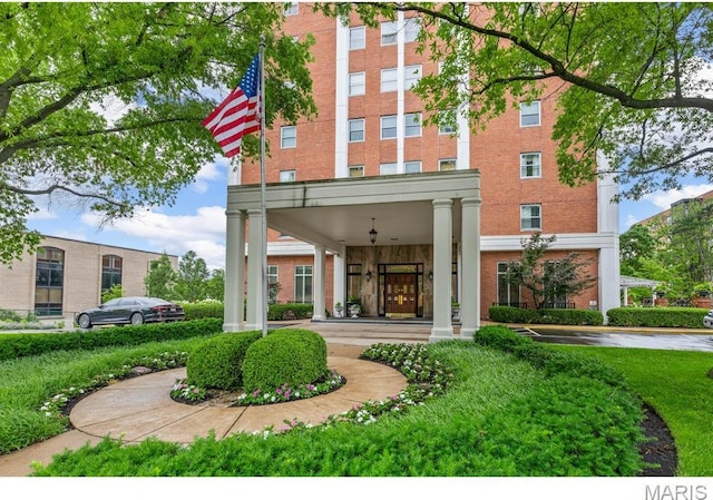 710 S Hanley Rd Unit 10A, Clayton, MO 63105 - view of building exterior