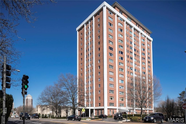 710 S Hanley Rd Unit 10A, Clayton, MO 63105 - view of apartment building / complex