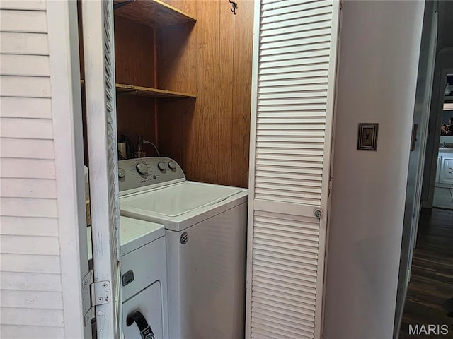18835 Mary Jane Ln, Carlyle, IL 62231 - washroom with independent washer and dryer