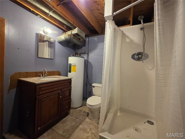 18835 Mary Jane Ln, Carlyle, IL 62231 - full bathroom featuring electric water heater, toilet, vanity, and a shower with curtain