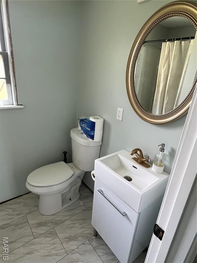 42 Davis Rd, Troy, MO 63379 - full bath featuring marble finish floors and vanity