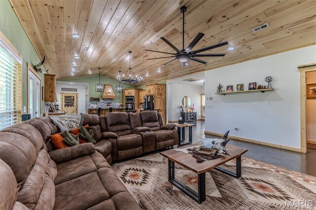 15191 Pecan Dr, Lebanon, MO 65536