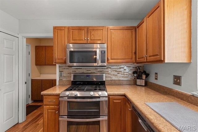 91 Beringer Ct, Harvester Township, MO 63304